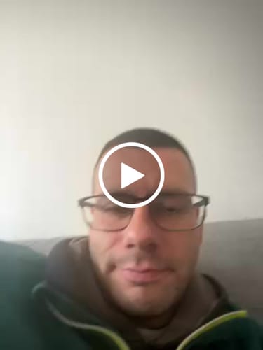 Customer video review of Holzbrüder® Unisex Sweatshirt "Cedar"