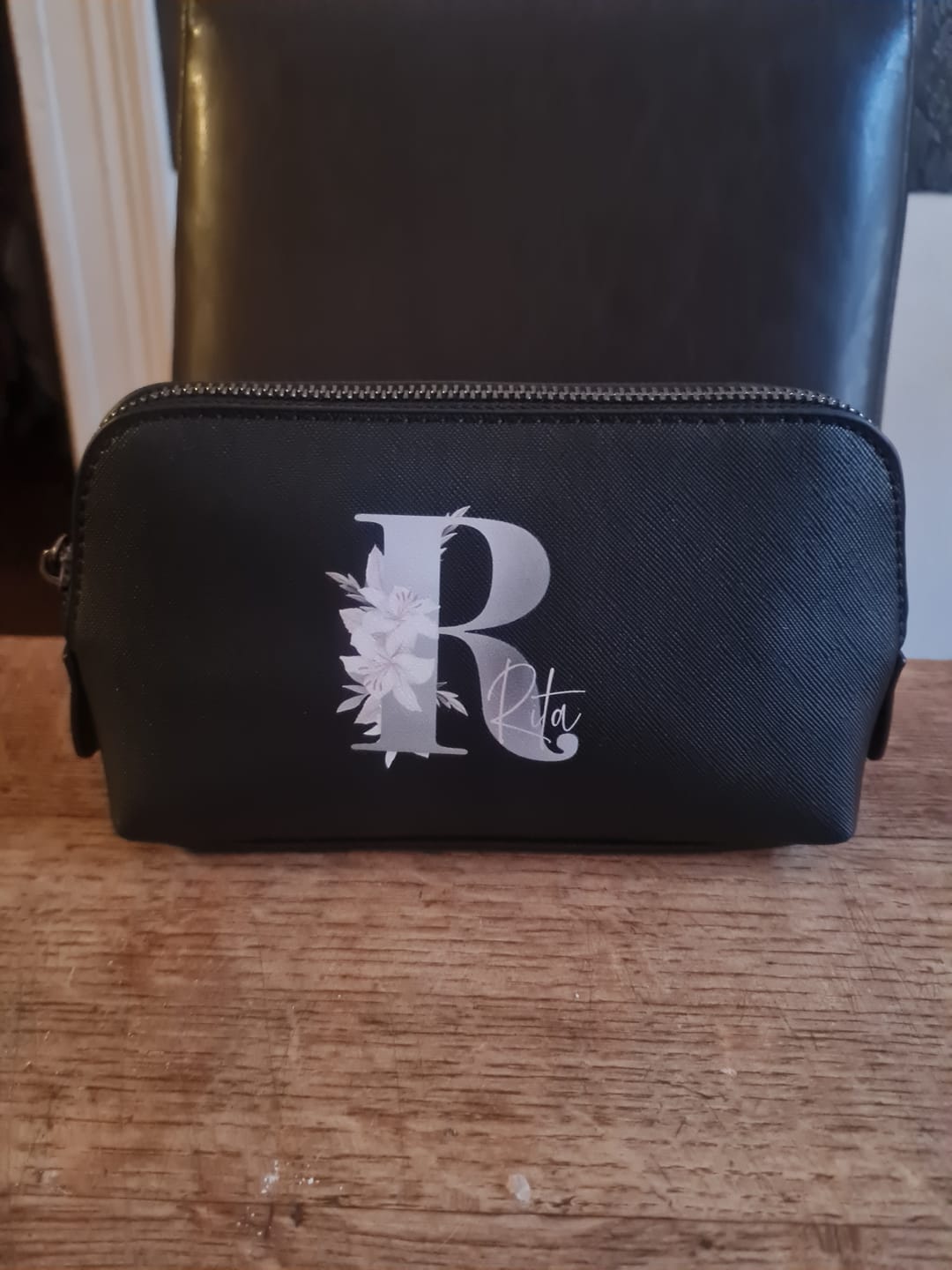 Customer photo review of Deine Initiale - Individuelle PU Kosmetiktasche