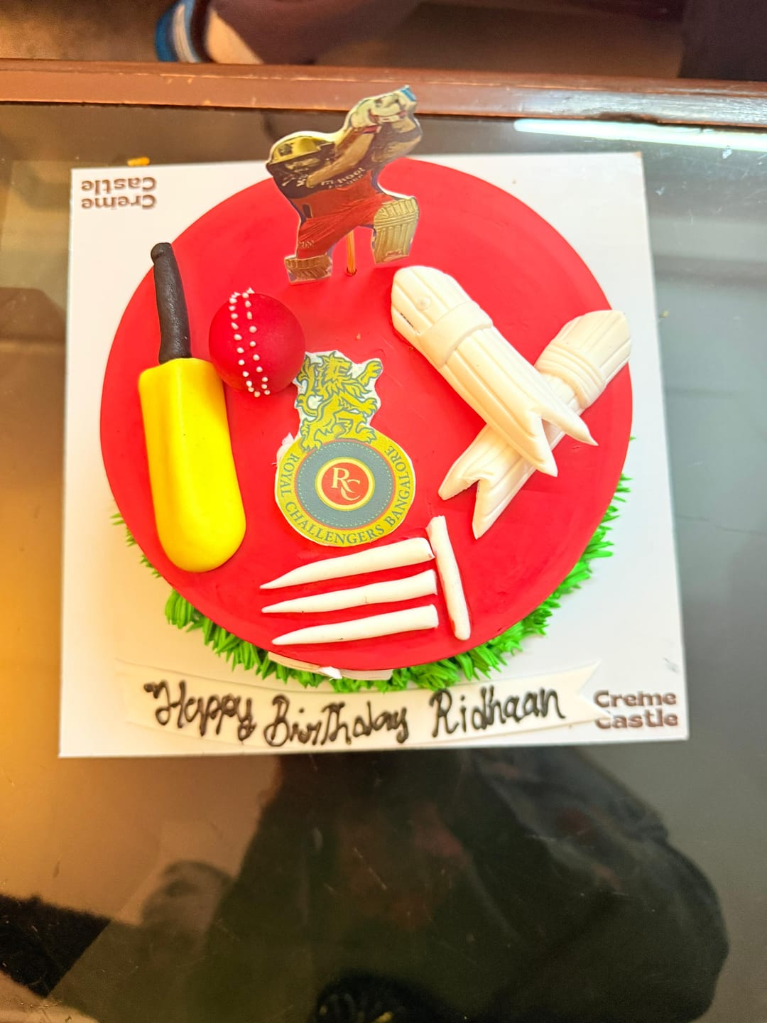 Customer photo review of RCB Theme Kohli Cake