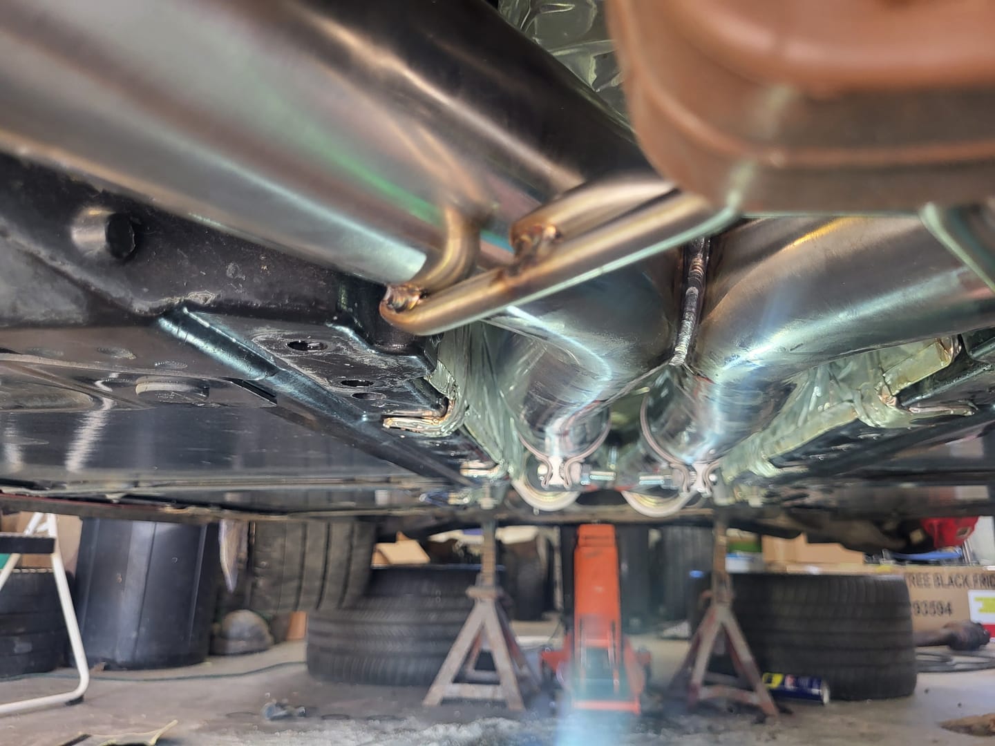 Customer photo review of Corvette C7 3" 6.2L V8 3" Connection Performance X-Pipe