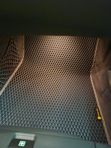 Customer photo review of Auto Fußmatten nach Maß - Vorne