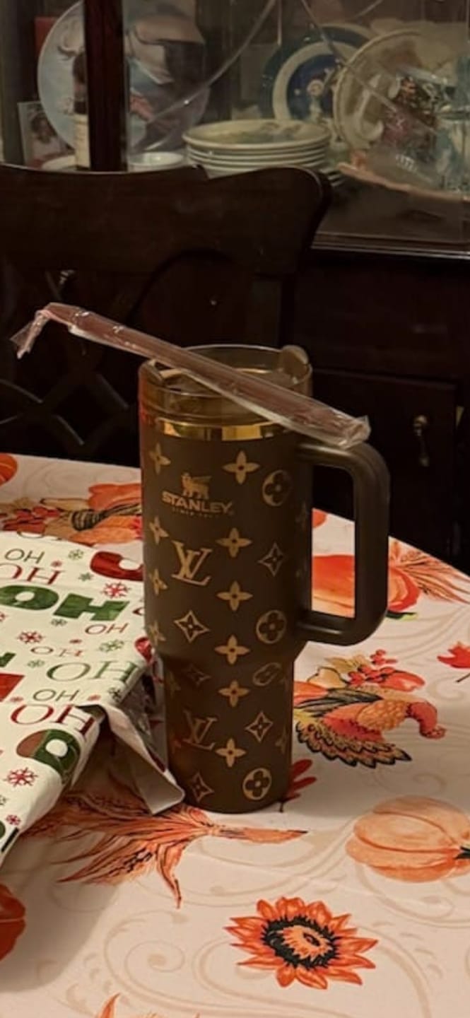Customer photo review of Designer Holographic In-Car Insulated Cup 40 OZ