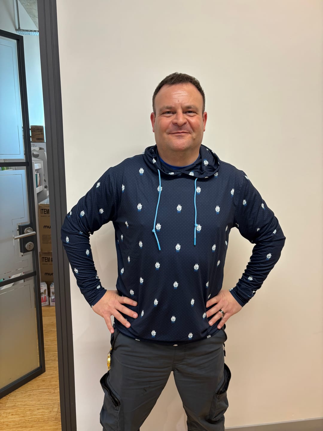 Customer photo review of Star Wars™ "12 Parsecs" – Performance Hoodie