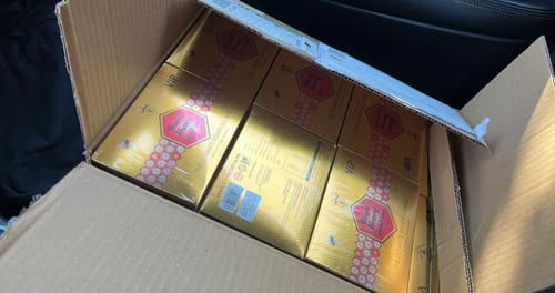 Customer photo review of Royal Honey - 20 Cajas con 240 Sobres para Emprendedores de Éxito