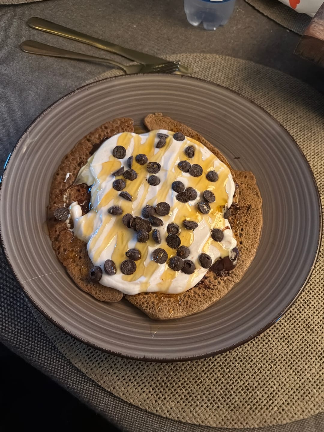 Customer photo review of Cookinglife Serviesset Delice Grijs 18-delig / 6 personen - 6 dinerborden, 6 diepe borden en 6 ontbijtborden