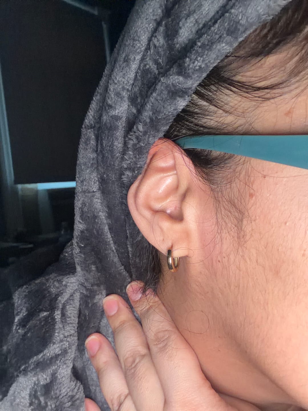 Customer photo review of Minimal Huggie Earrings