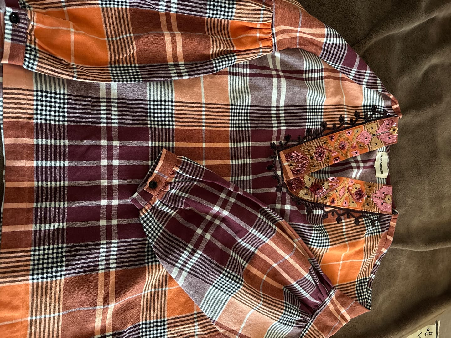 Customer photo review of Blouse Mia - V de Vinster