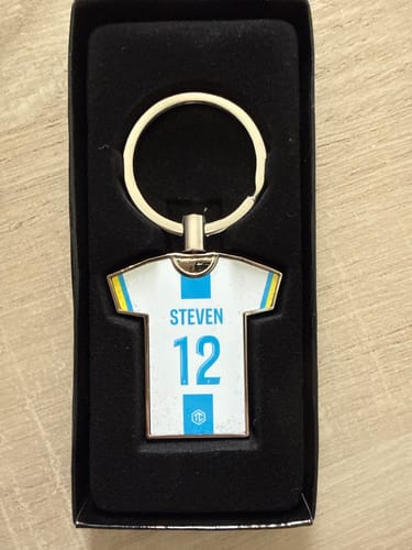 Customer photo review of Porte-clés métal maillot foot MARSEILLE OM n°2 personnalisable - TEAMCOQUES
