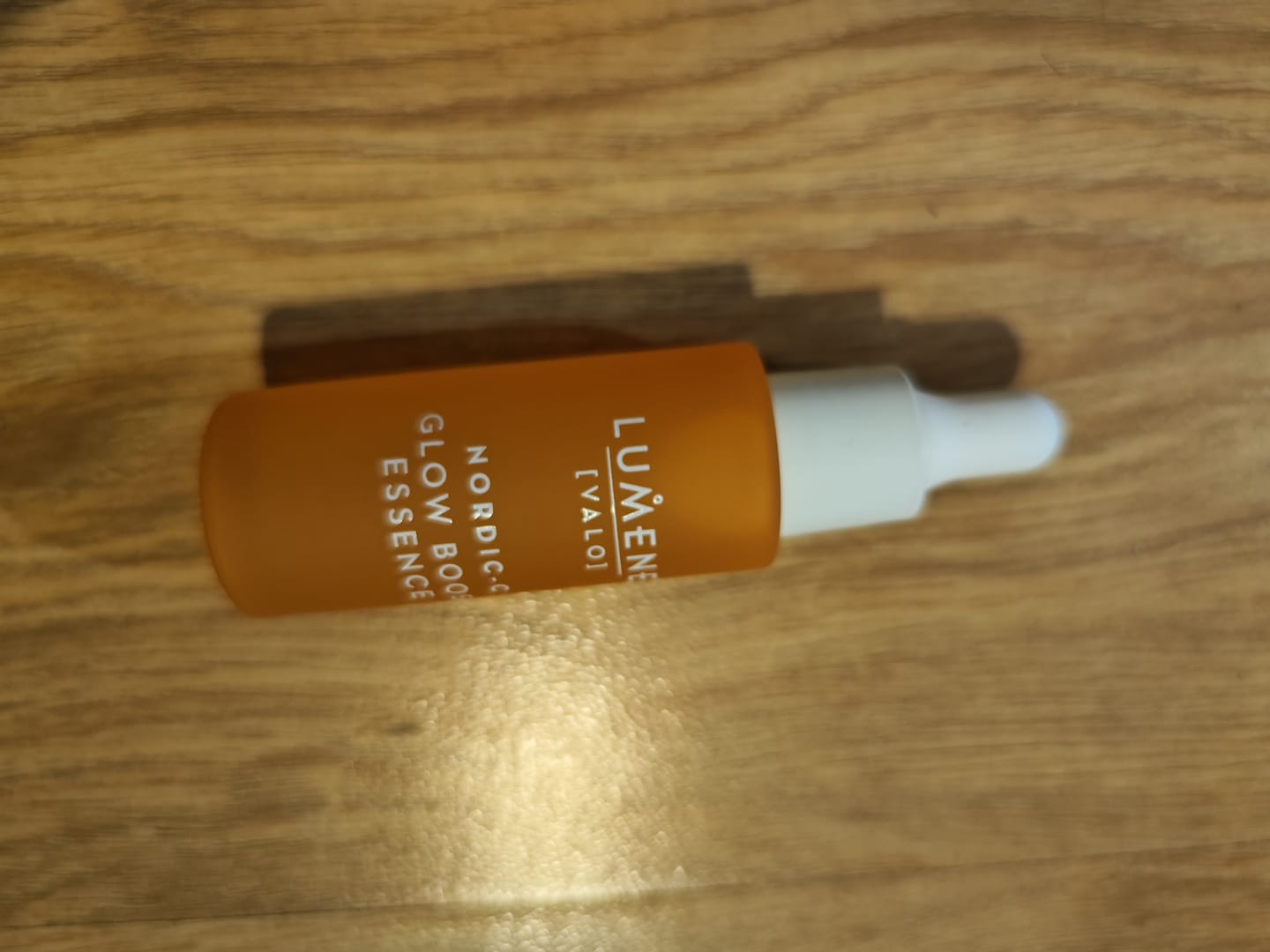 Customer photo review of Хиалуронова есенция арктическо сияние с витамин С Lumene NORDIC-C Valo