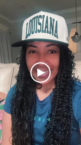 Customer video review of LOUISIANA SNAPBACK - OFF WHITE EDITION