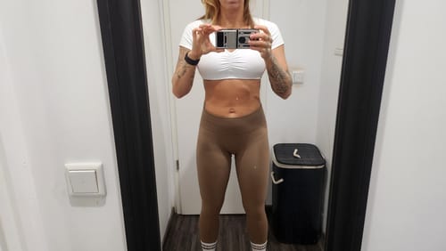 Customer photo review of DIVINE Scrunch Leggings - Mocha Brown