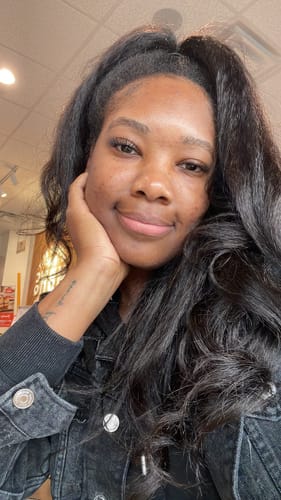 Customer photo review of CurlyMe 3 In 1 Half Wig Kinky Straight Glueless Install Half Wig With Draw-string Beginner Friendly