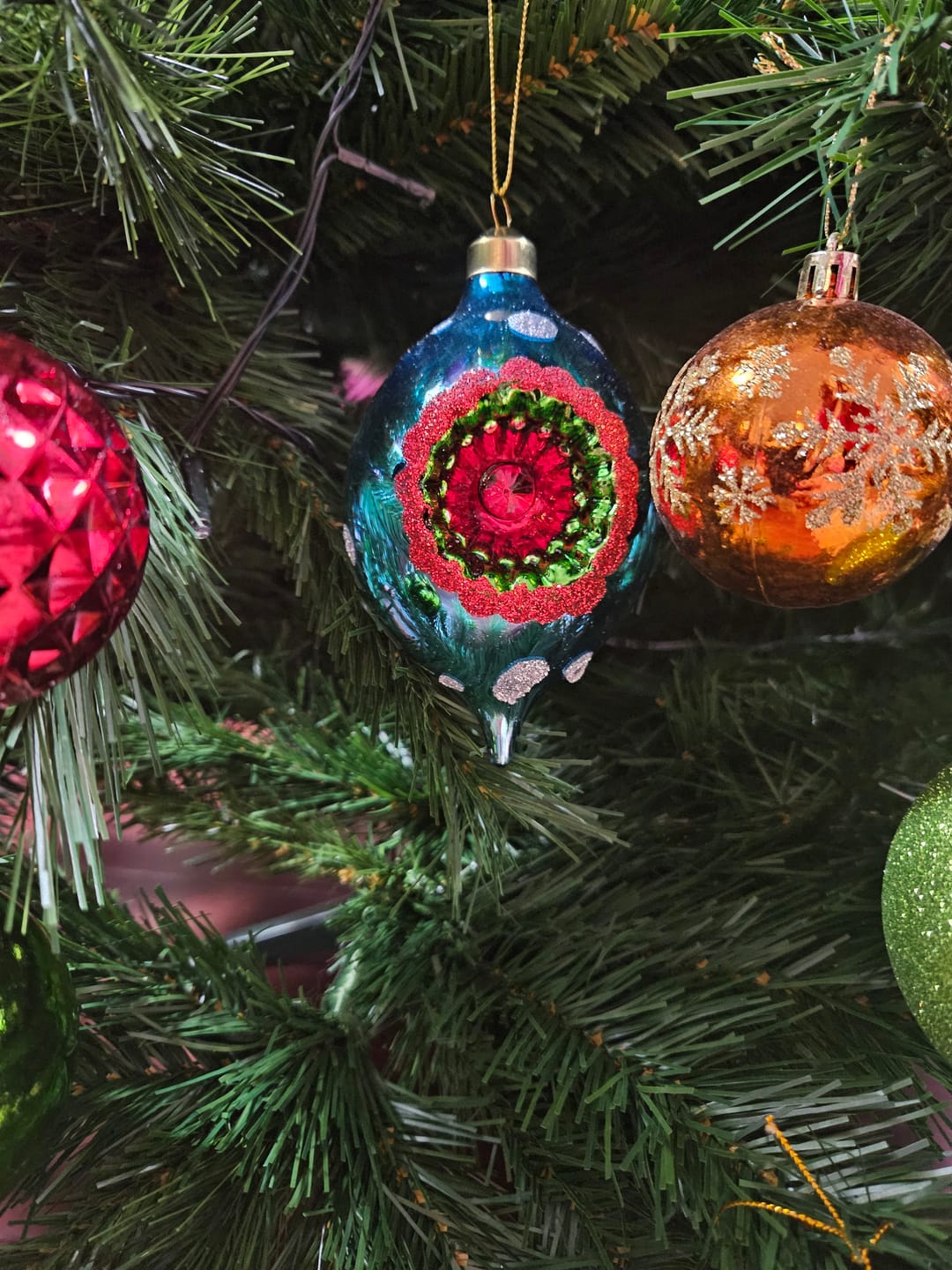 Customer photo review of Retro Blue Vintage Drop Bauble
