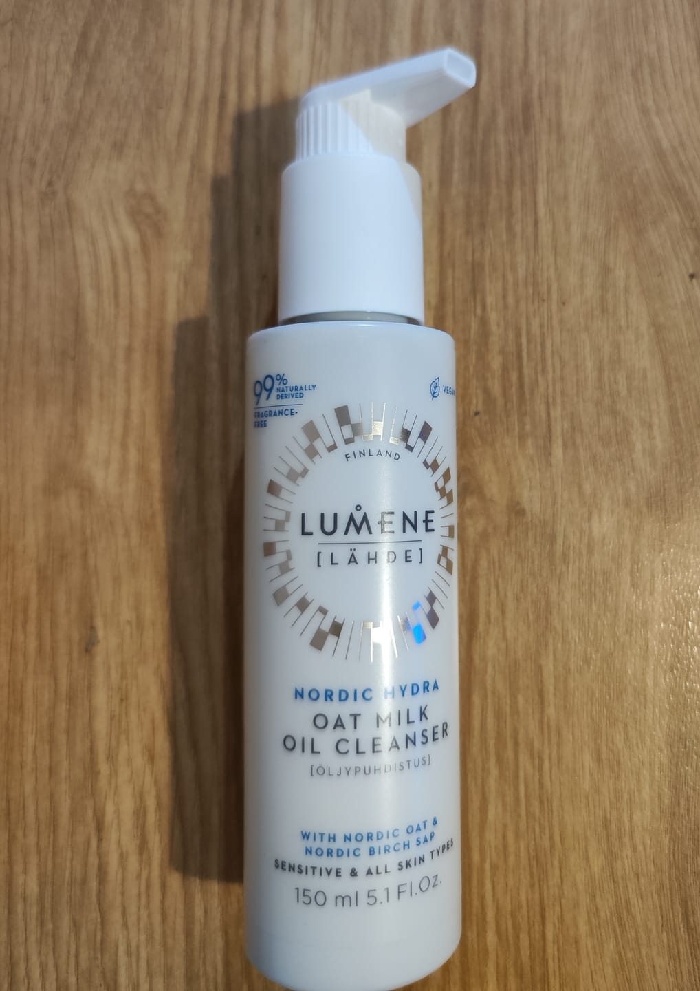 Customer photo review of Почистващо олио с пребиотик и овесено мляко Lumene NORDIC HYDRA Lahde