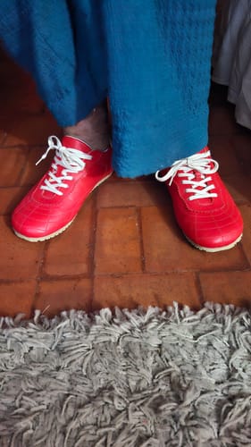 Customer photo review of Zapatilla A4. Arcade Rojo