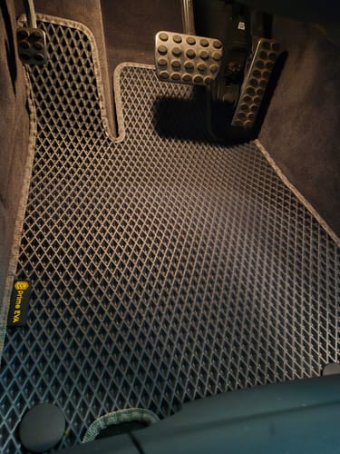 Customer photo review of Auto Fußmatten nach Maß - Vorne