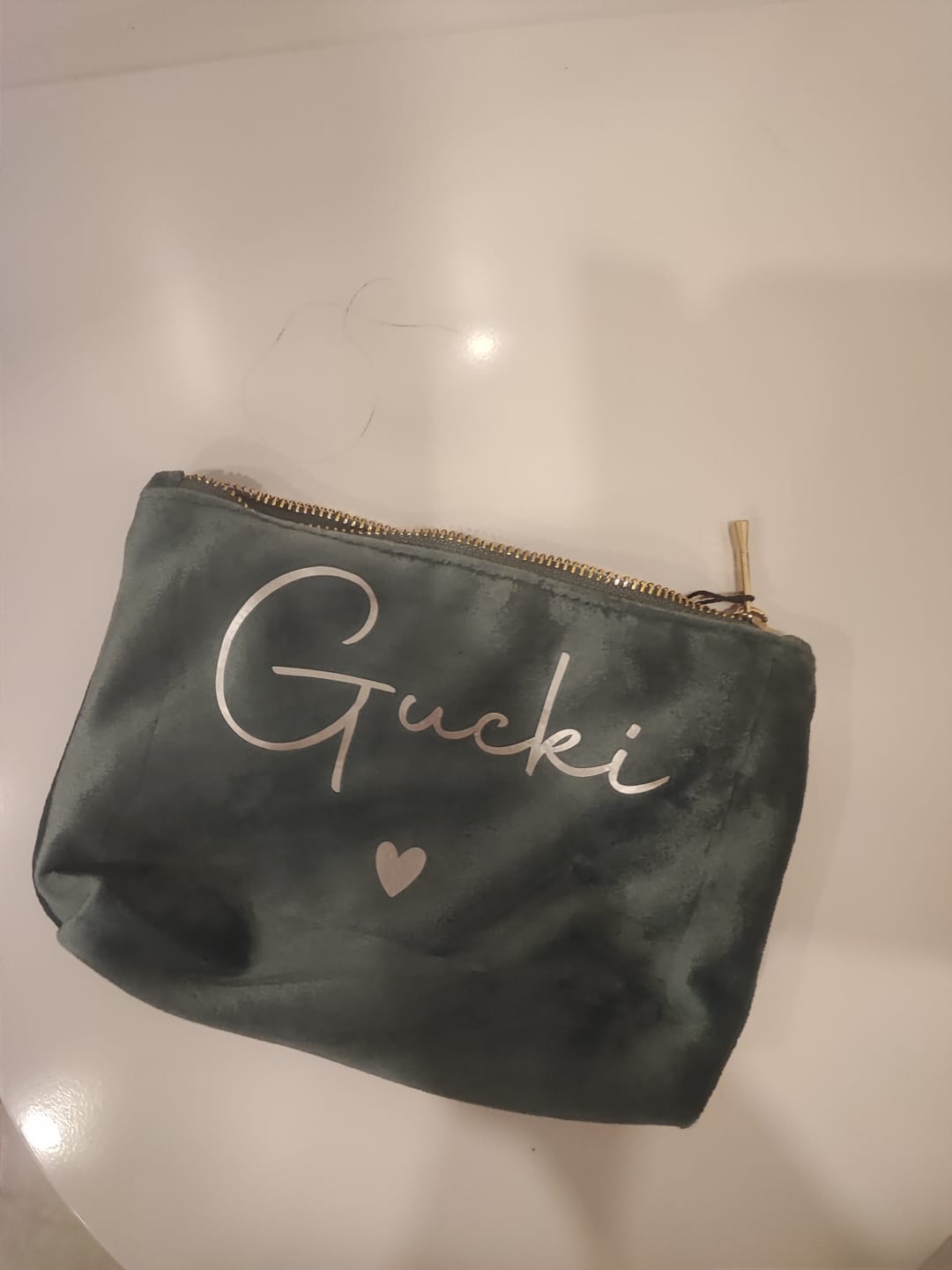 Customer photo review of Meine Kosmetiktasche - Personalisierte Samt Kosmetiktasche für MakeUp und Kosmetika mit Namen
