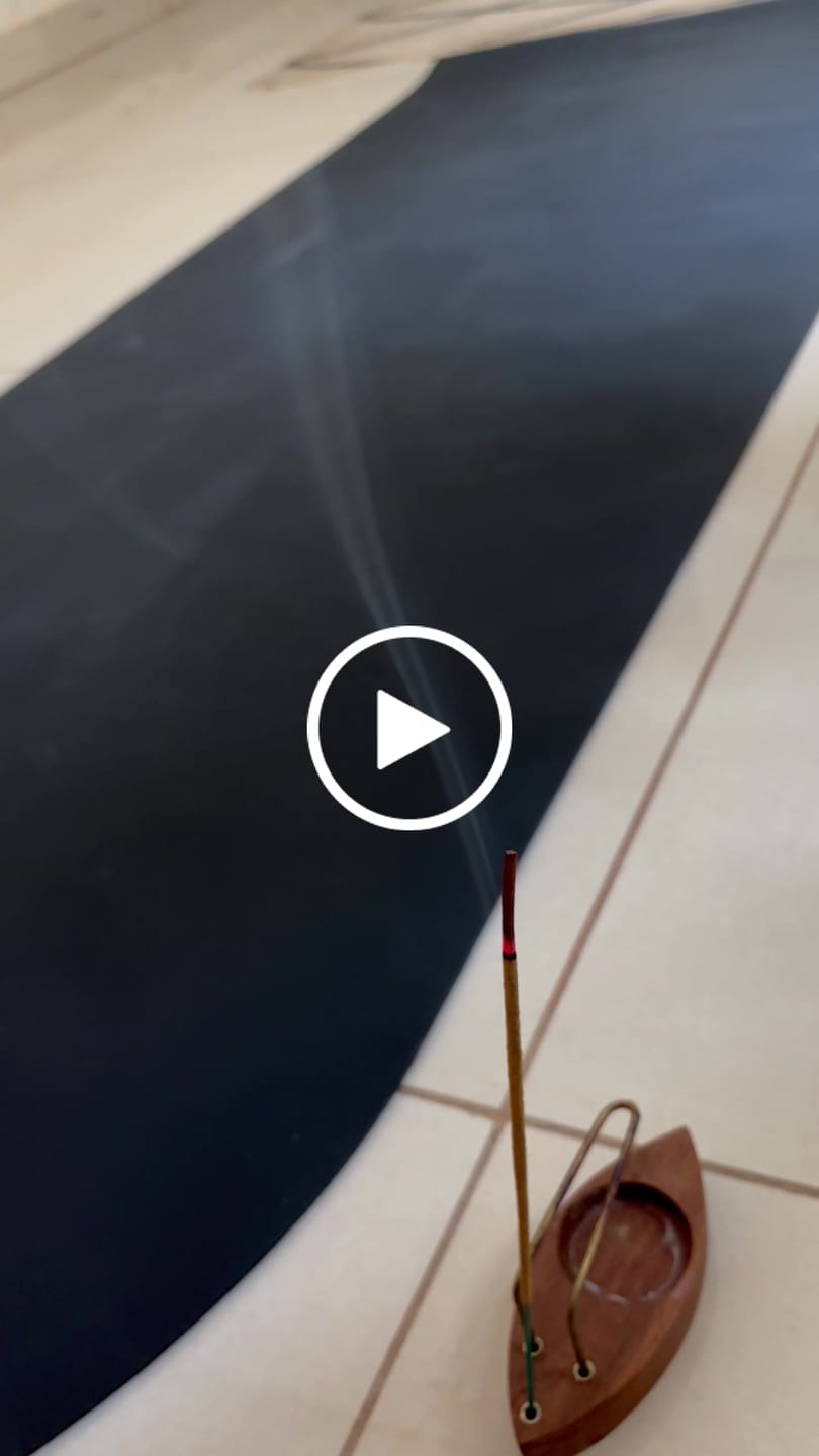 Customer video review of Tapete de Yoga em PU | Black Mat PRO