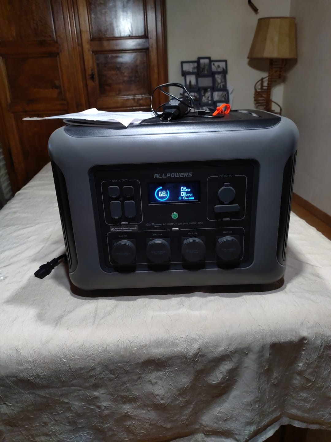 Customer photo review of ALLPOWERS Générateur Solaire 2500W (R2500 + SP039 600W Panneau Solaire)