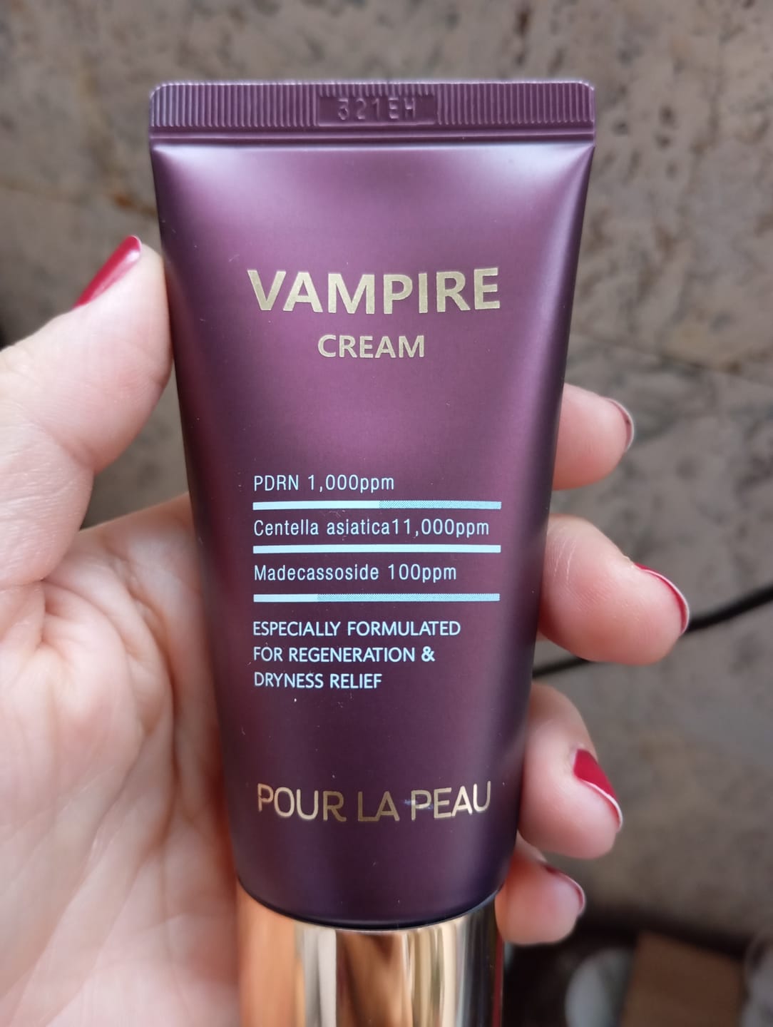 Customer photo review of PDRN Хидратиращ крем за клетъчна регенерация VAMPIRE Cream Poul La Peau