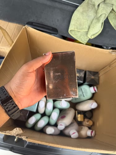 Customer photo review of Armaf Odyssey Aoud Edition Eau De Parfum Spray for Men - 3.4 oz / 100 ml