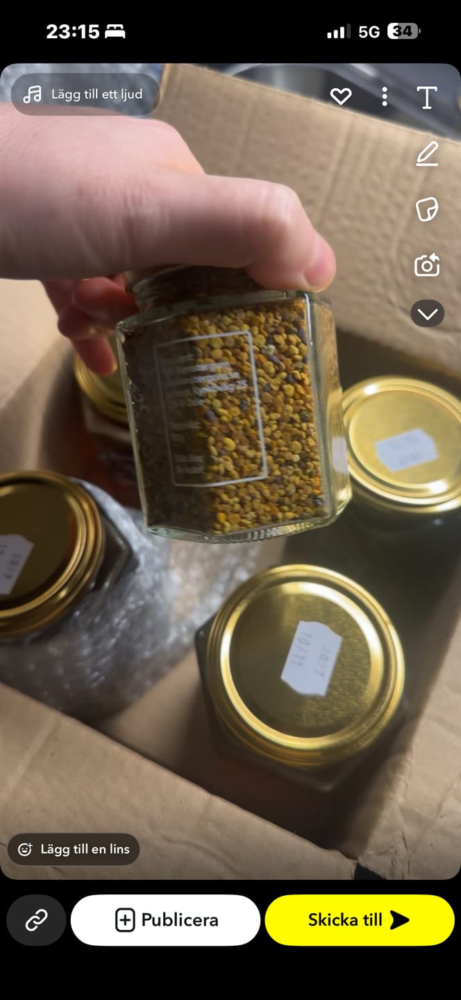 Customer photo review of 2 kg flytande honung + 110g bipollen för 599kr ink. fri frakt!