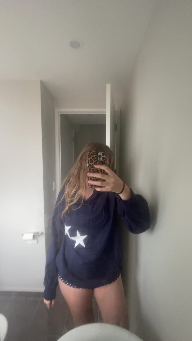 Customer photo review of Aelfric Eden Star Color Contrast Hoodie