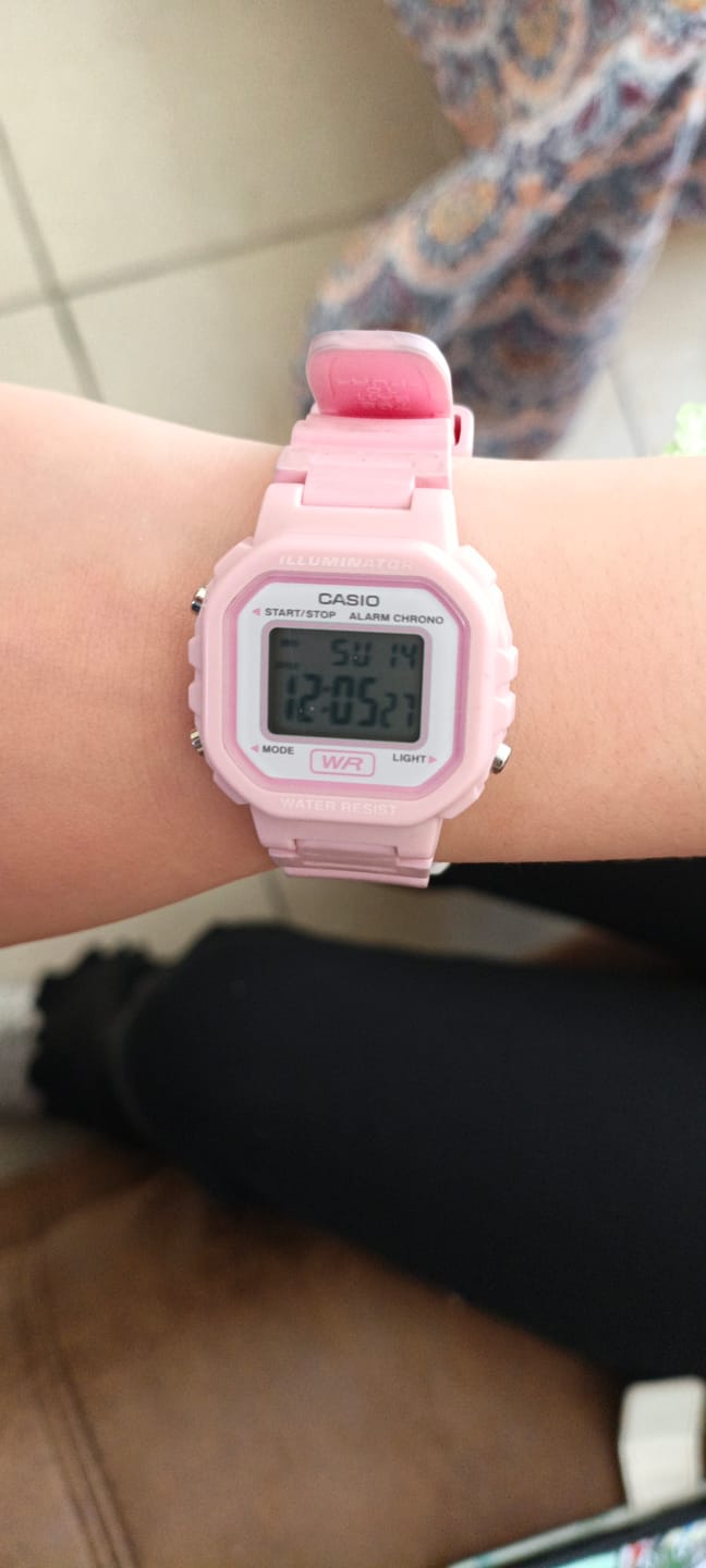 Customer photo review of Reloj Casio Vintage LA-20WH-4A1DF Rosado