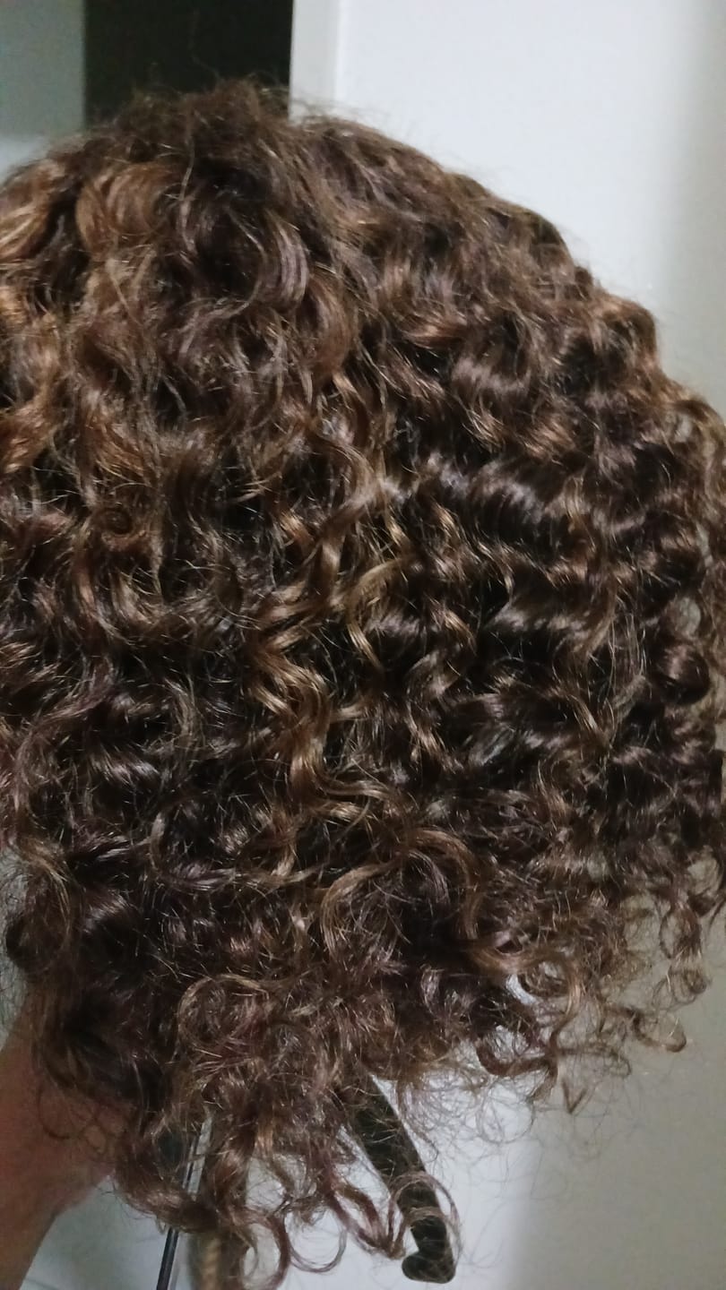 Customer photo review of Brazilian 13x4 Bahama Blunt Wave Col 430 10 Inch