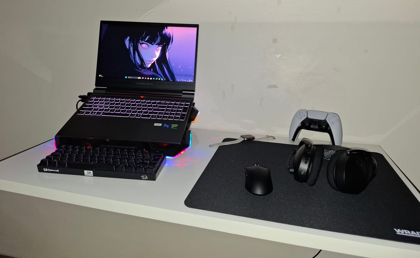 Customer photo review of Wraith Blade X Semi-Hard Mousepad