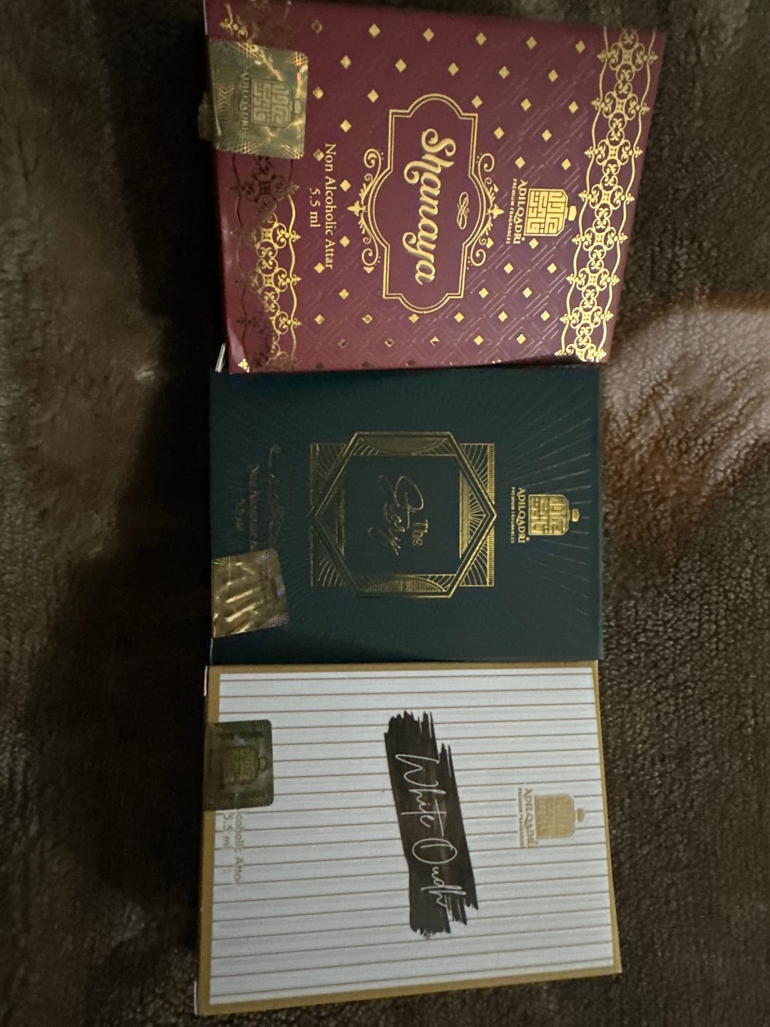 Customer photo review of White Oudh Luxury Attar Perfume