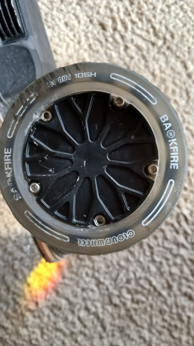 Customer photo review of 105mm Cloud Wheel Donut for Hub motors: G3, G2 black,Mini and G5