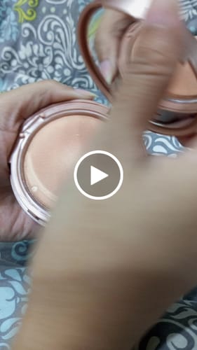 Customer video review of O.TWO.O ROSE GOLD COMPACT POWDER