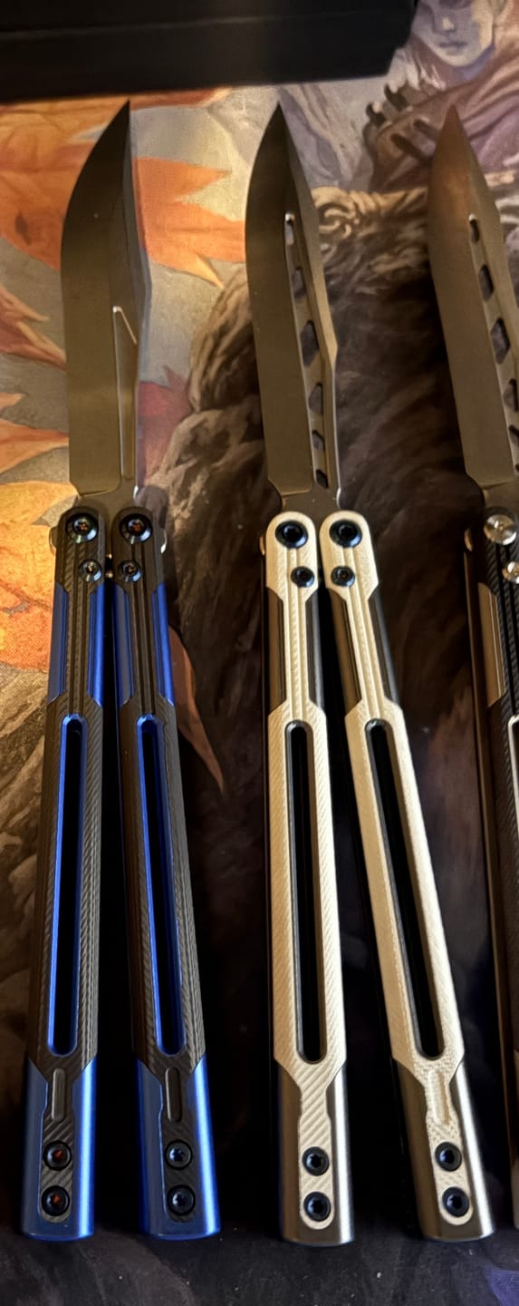 Customer photo review of APOCALYPSE TIANQI Cygnus Clone v3.5 Blue screw 7075 Aluminum alloy handle bushing stainless steel blade