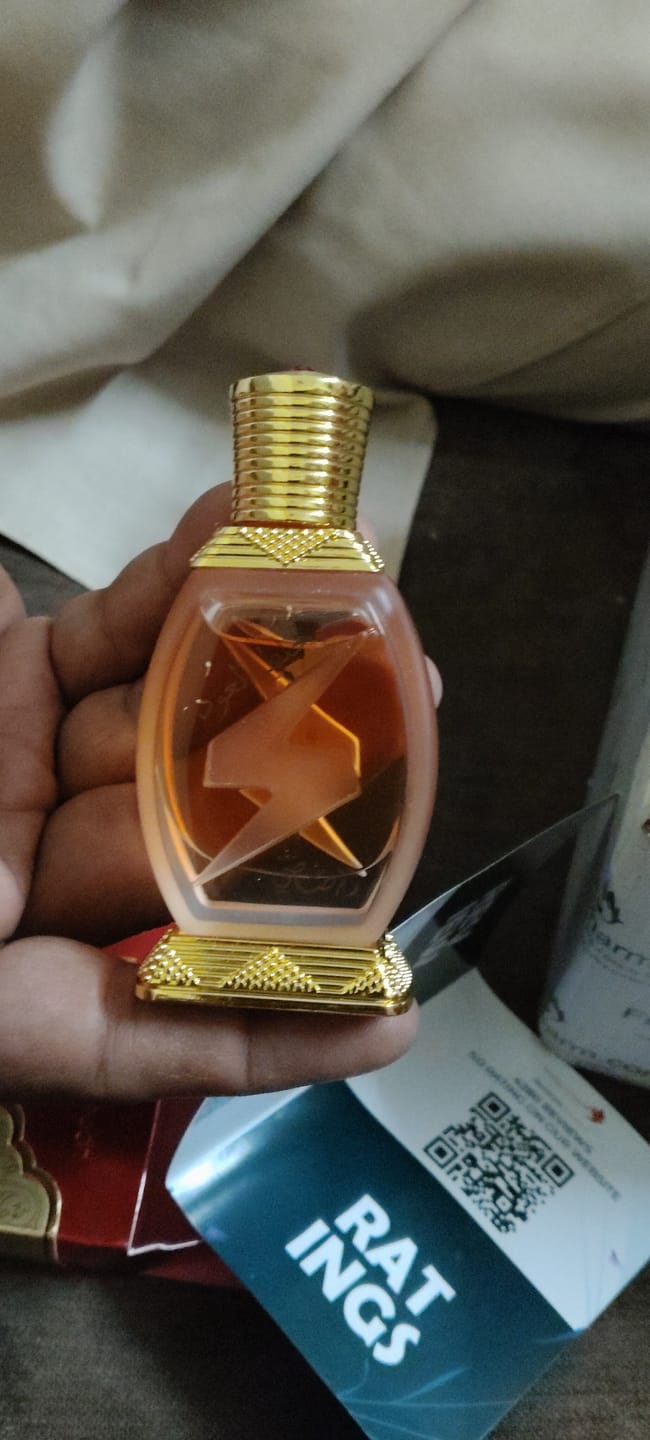Customer photo review of Rasasi Mukhallat Al Oudh Attar - 20ml