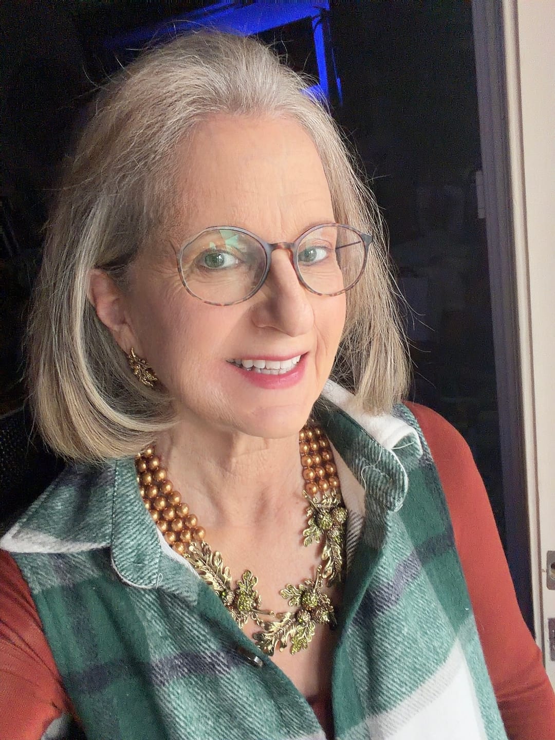 Customer photo review of HEIDI DAUS® "Autumn Leaves" Fall Statement Necklace with Leaf & Acorn Accents