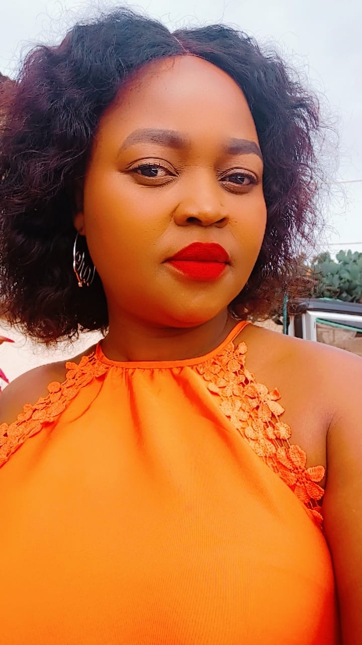 Customer photo review of Silver Era Logo Hoops