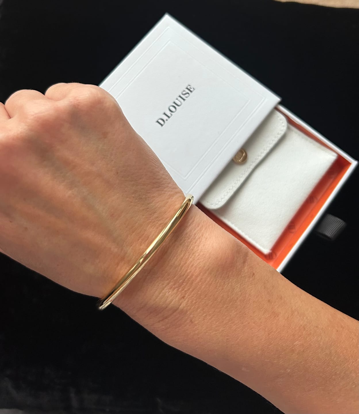 Customer photo review of Classic Oval Bangle