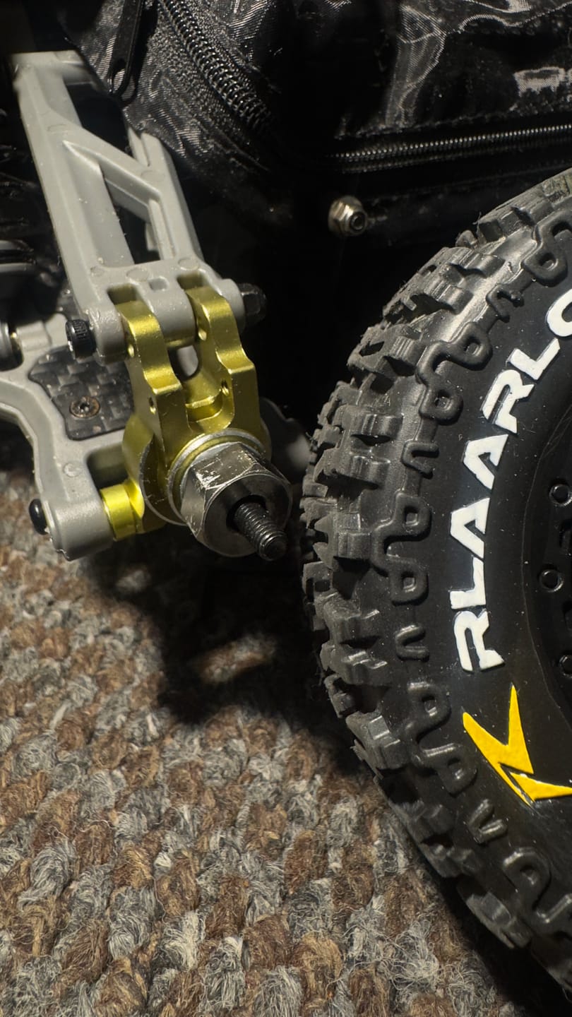 Customer photo review of Aluminum Front Steering Hub For RZ001 and XTS-F10
