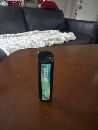 Customer photo review of Breeze Pro Disposable Vape