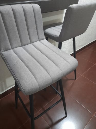 Customer photo review of Set 2 Bancos Altos Pizol