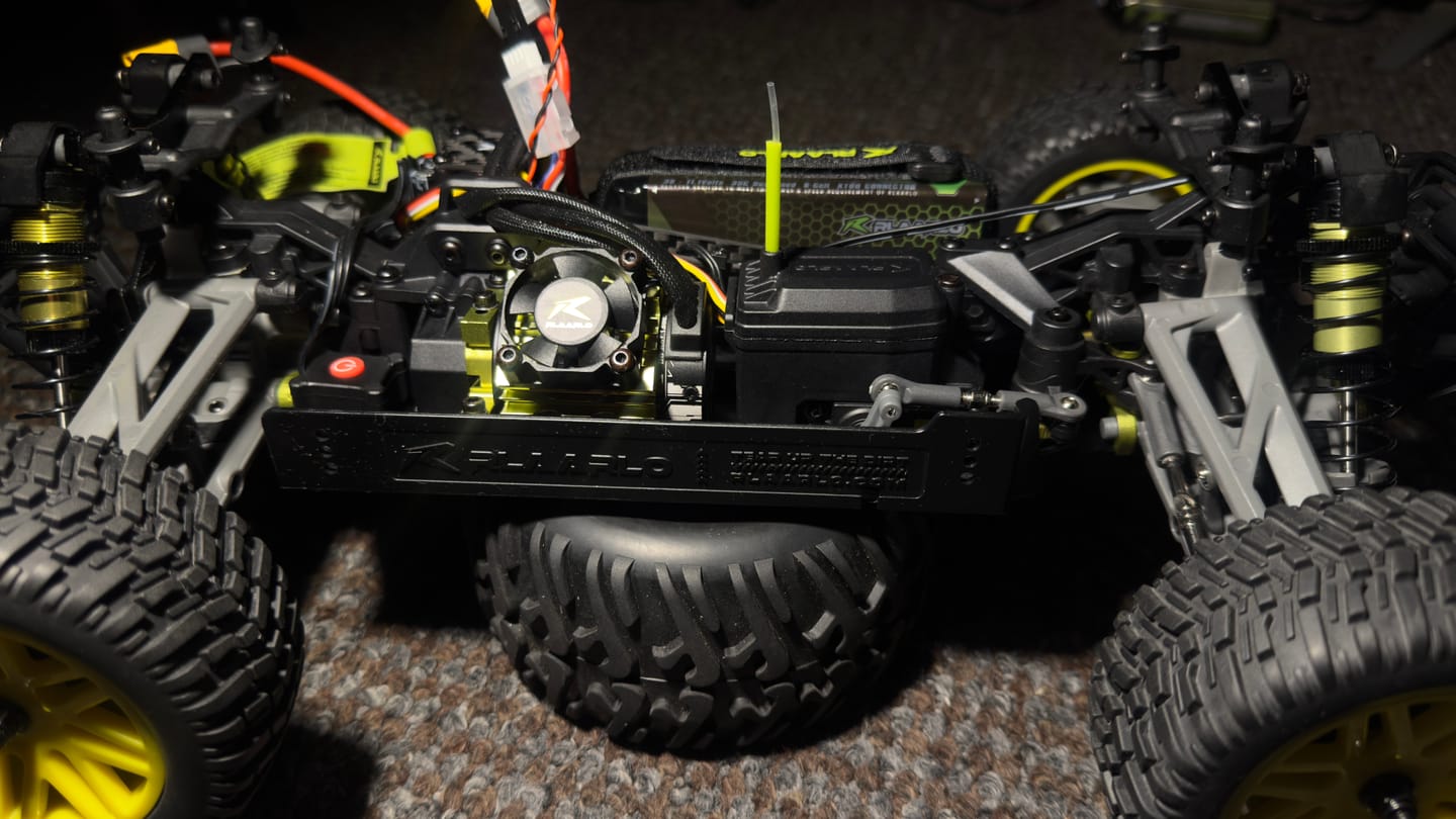 Customer photo review of 11.1V 4400mah 3S Lipo Battery XT60 Plug