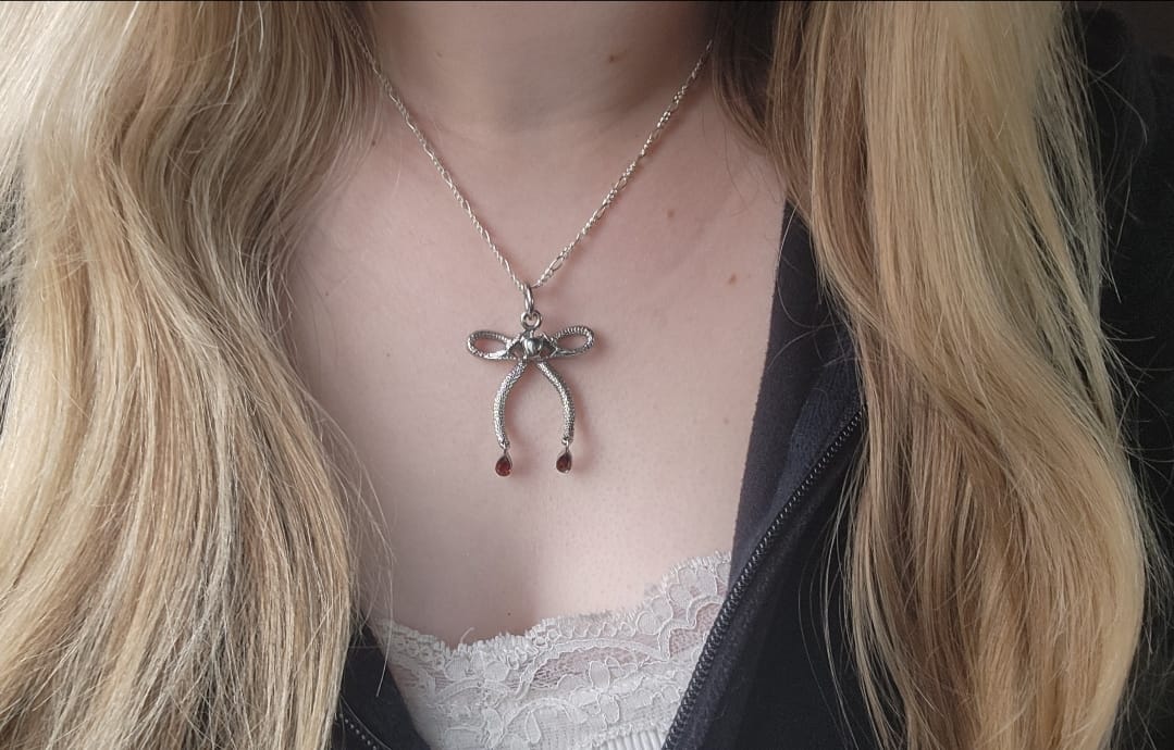 Customer photo review of EVE'S PENDANT