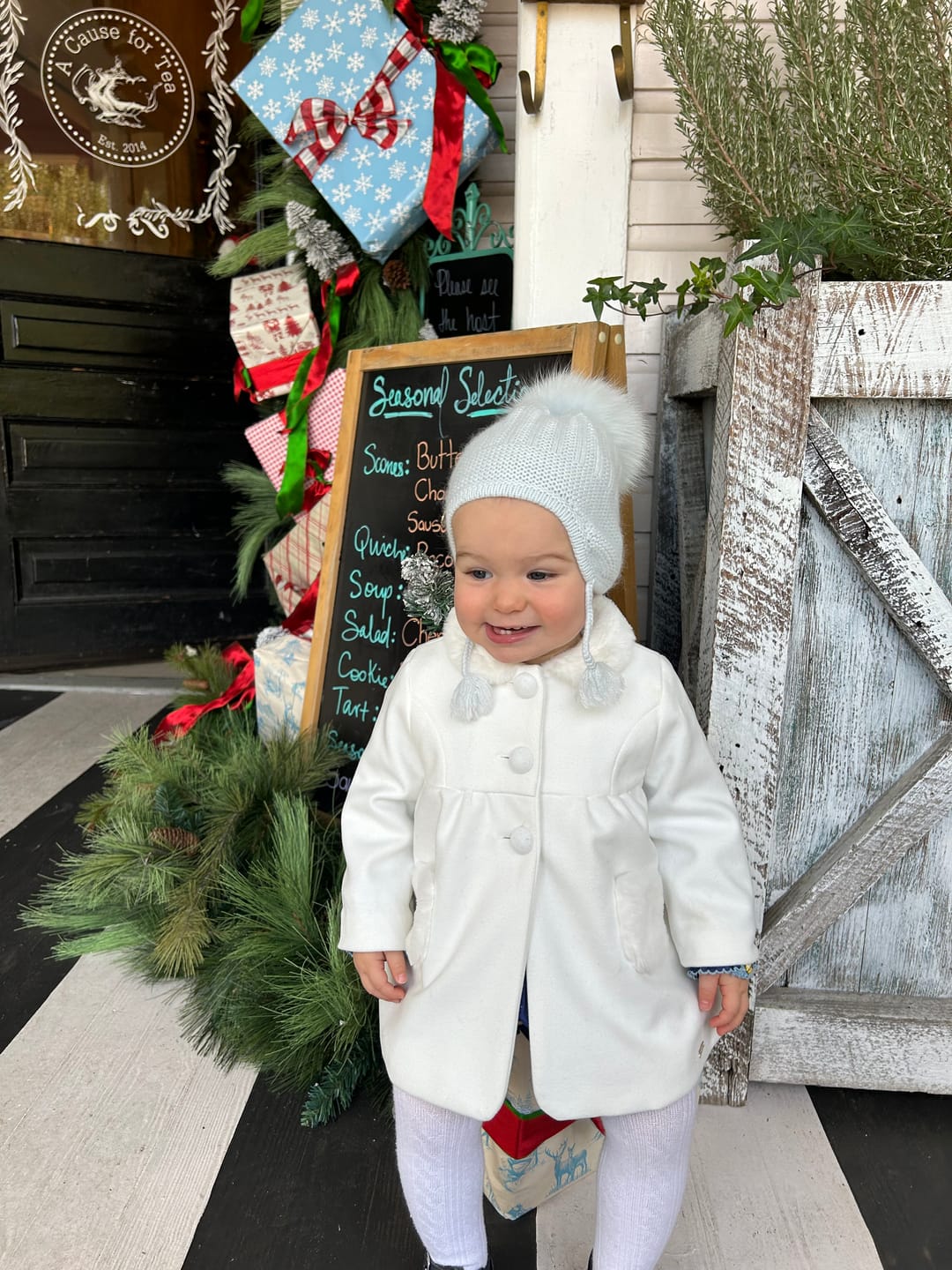 Customer photo review of London Cashmere Aviator Hat