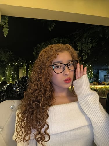 Customer photo review of LÁPIZ DELINEADOR COLOR PENCIL GOJIBERRY