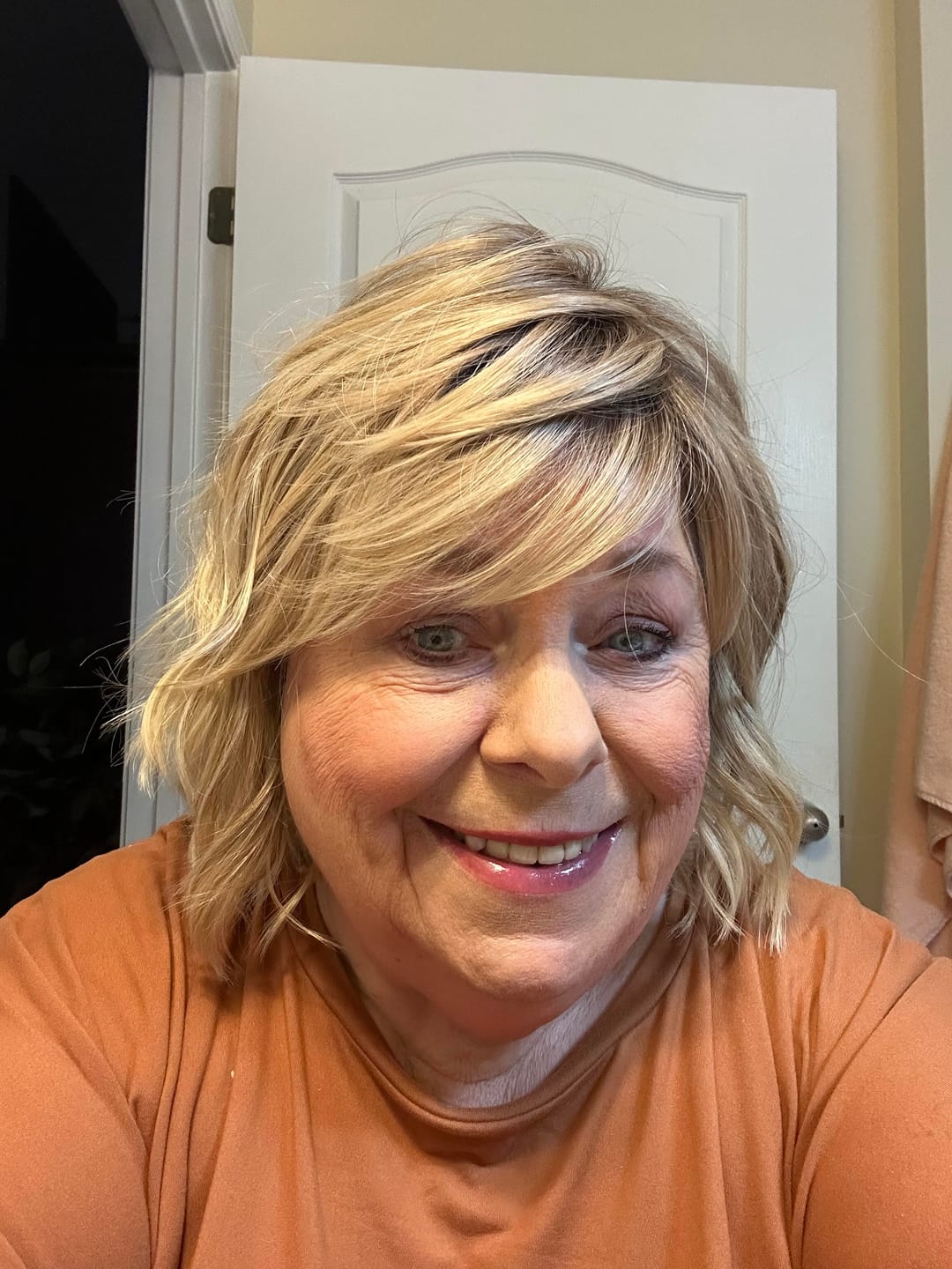 Customer photo review of FULL THROTTLE - Sunlit Beige Blonde*