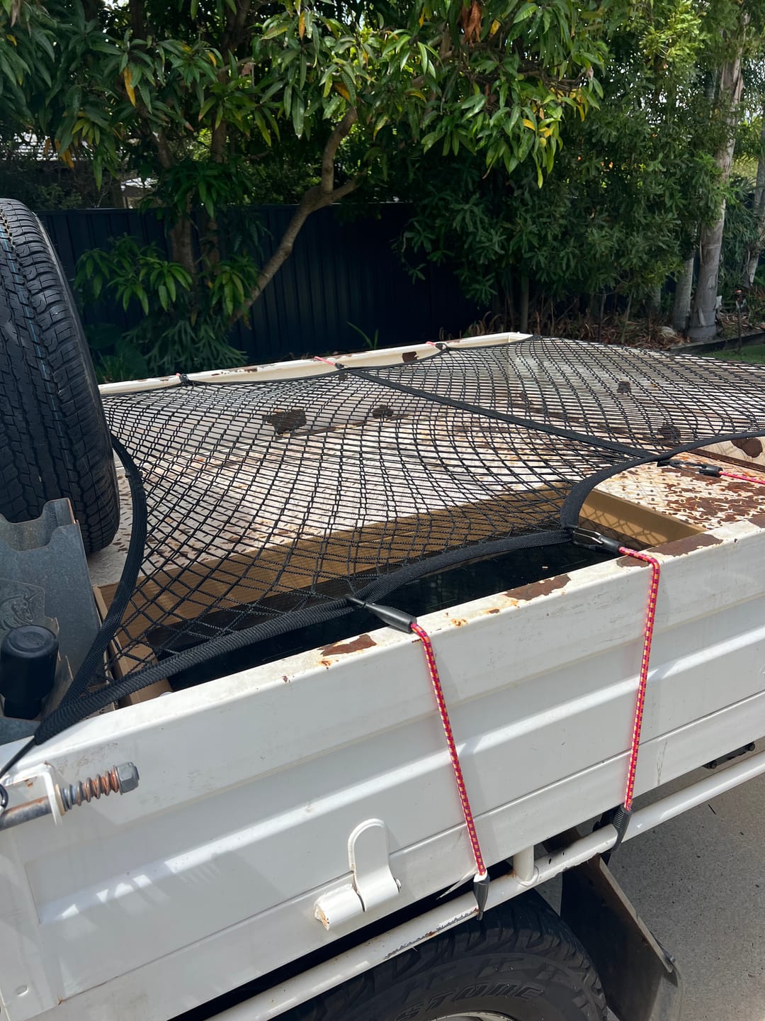 Customer photo review of LOCKEDOWN™ Heavy Duty Elastic Cargo Net