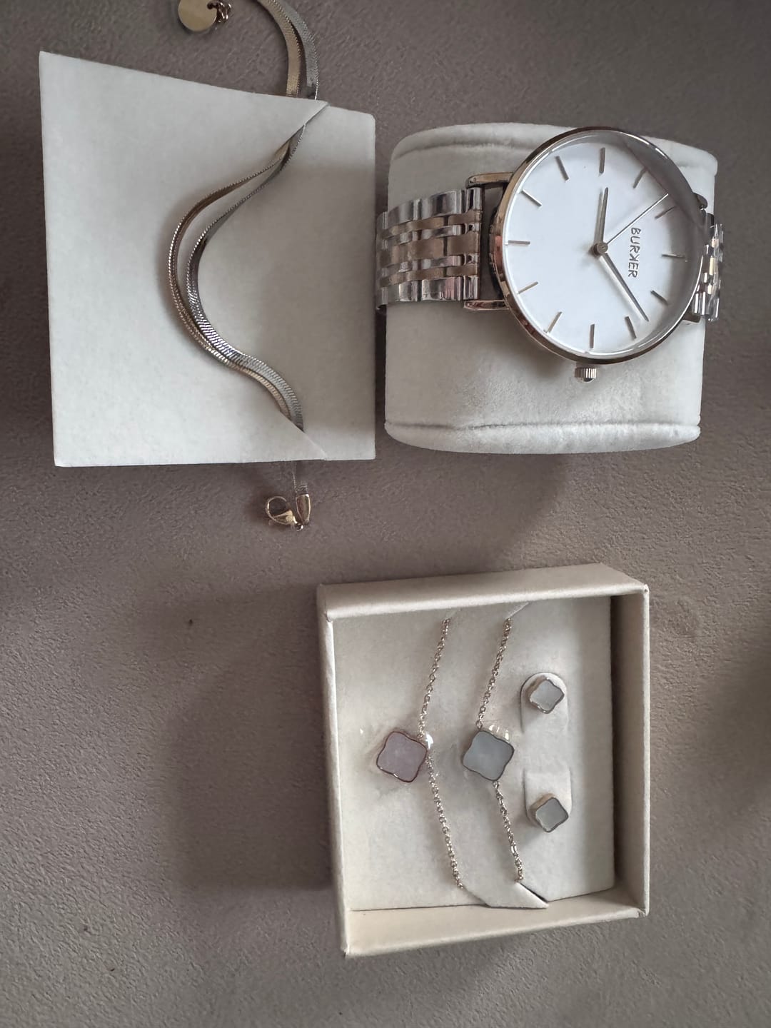 Customer photo review of Flora Gold White Set