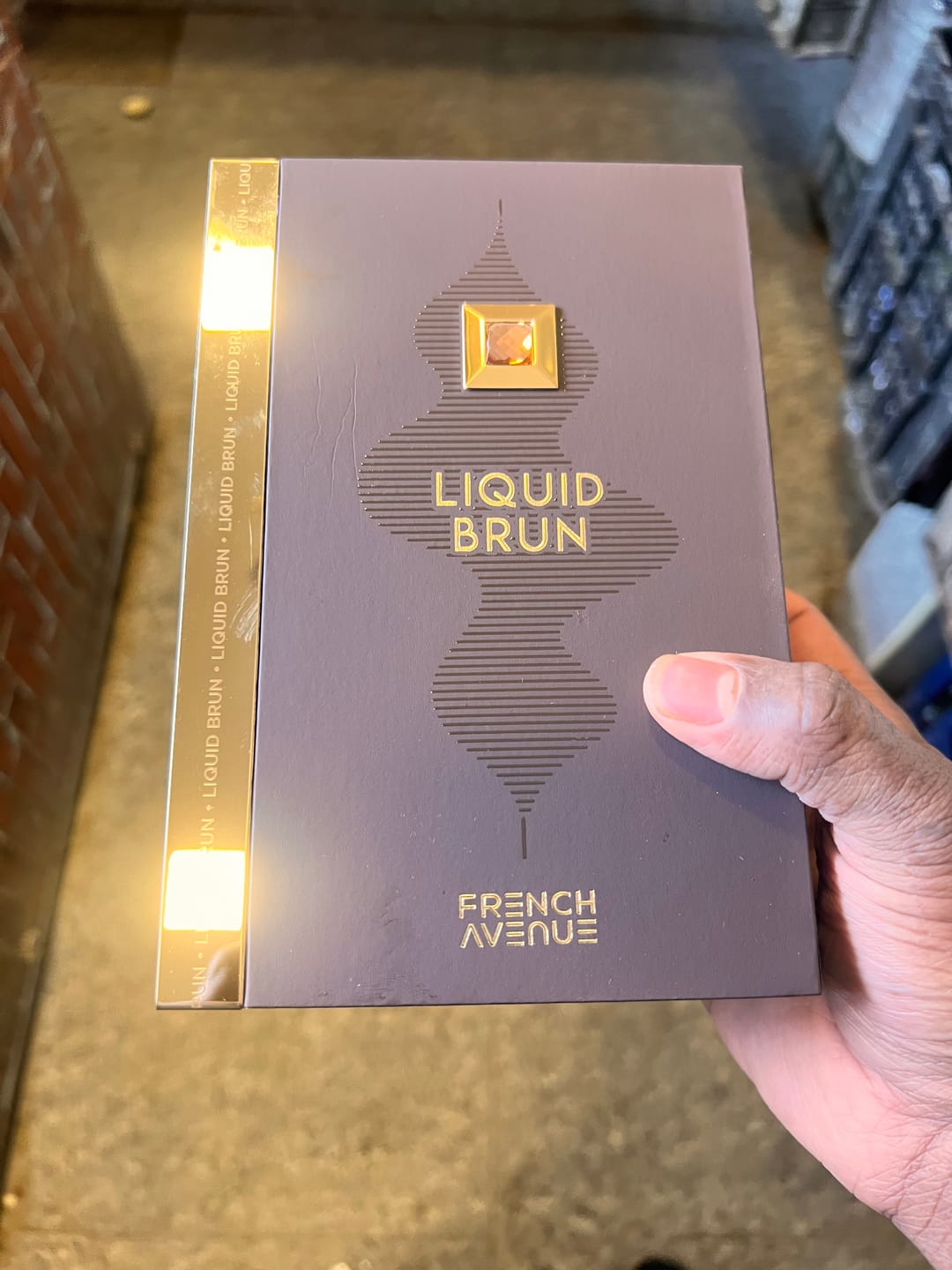 Customer photo review of Maison Fragrance World French Avenue Liquid Brun Eau De Parfum For Men