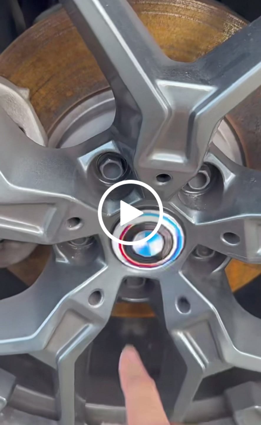 Customer video review of BMW FLOATING WHEEL CENTRE CAP SET